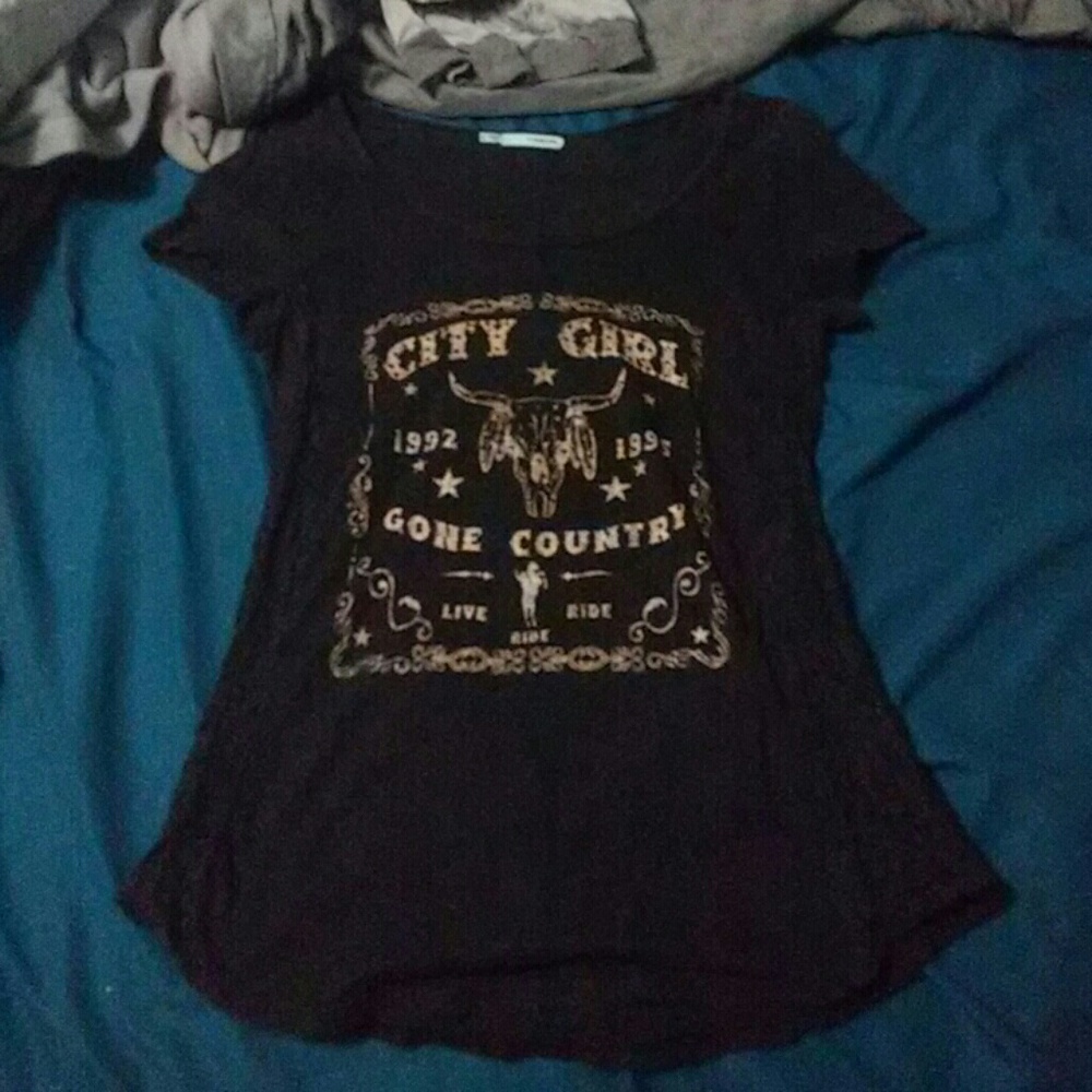 Black graphic T
